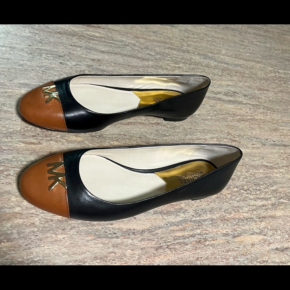 NWOB Michael Kors flat leather shoes - Picture 13 of 16